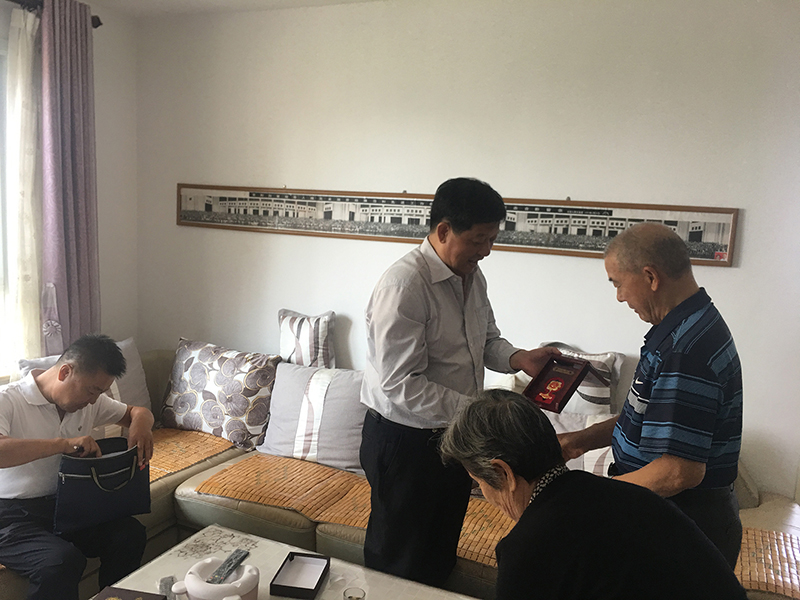 图片3.jpg 图片3.jpg