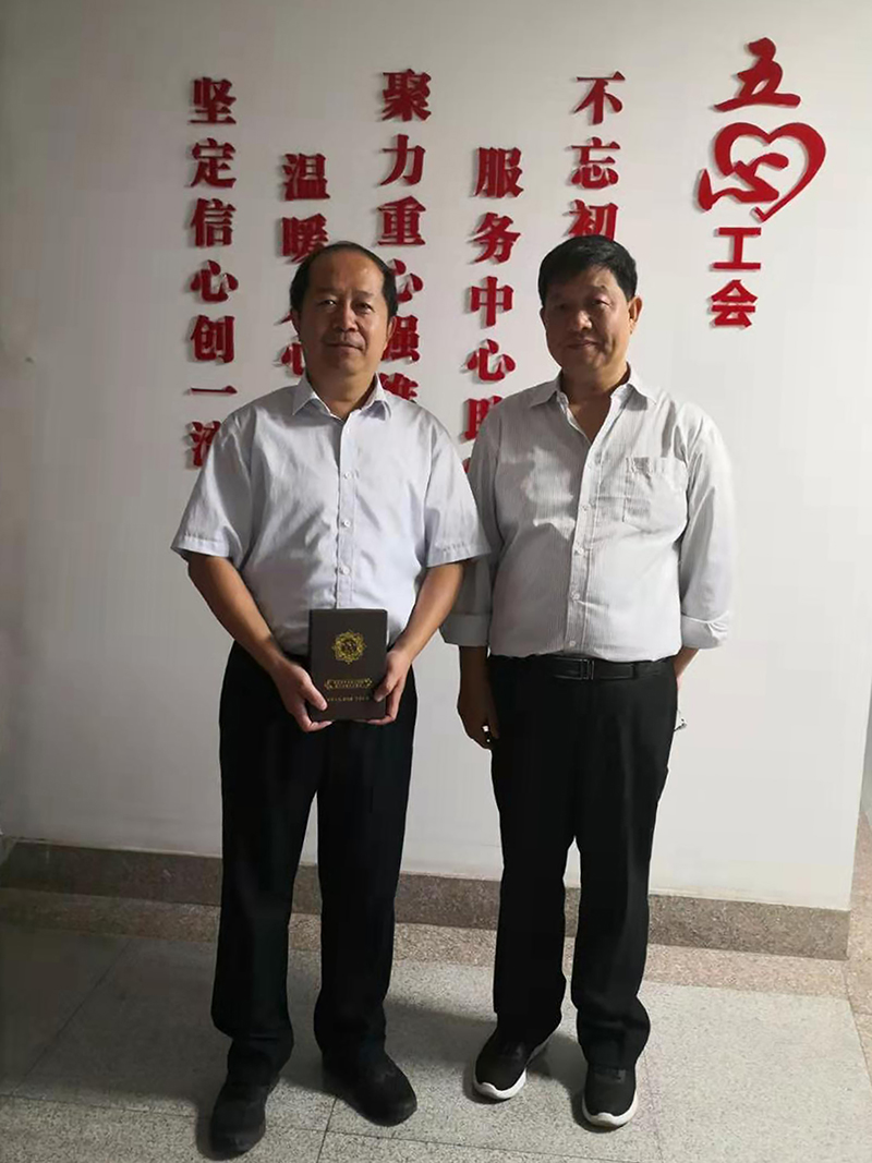 图片4.jpg 图片4.jpg