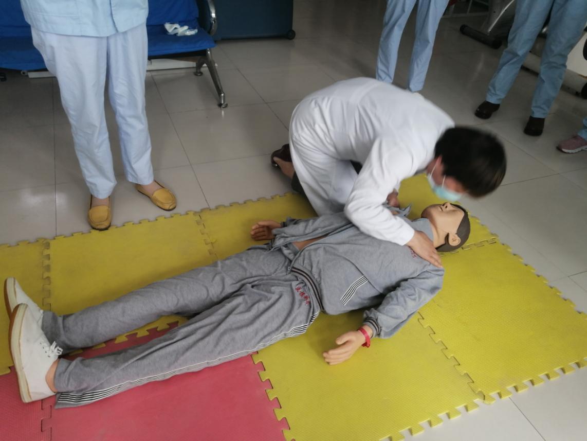 图片2.jpg 图片2.jpg