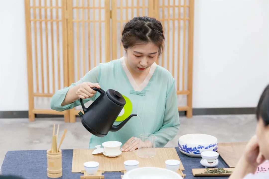 图片8.png 图片8.png