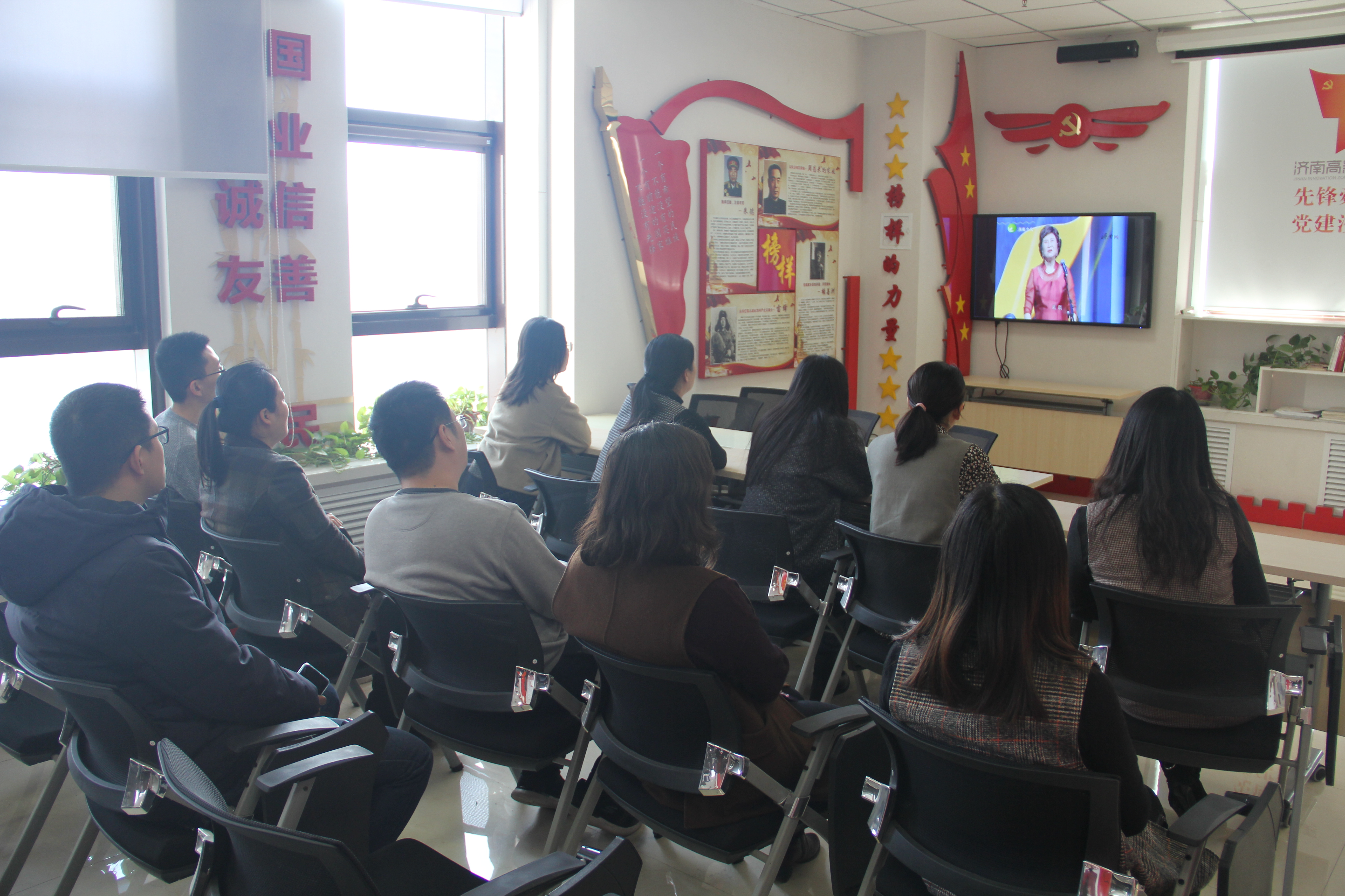 图片2.jpg 图片2.jpg