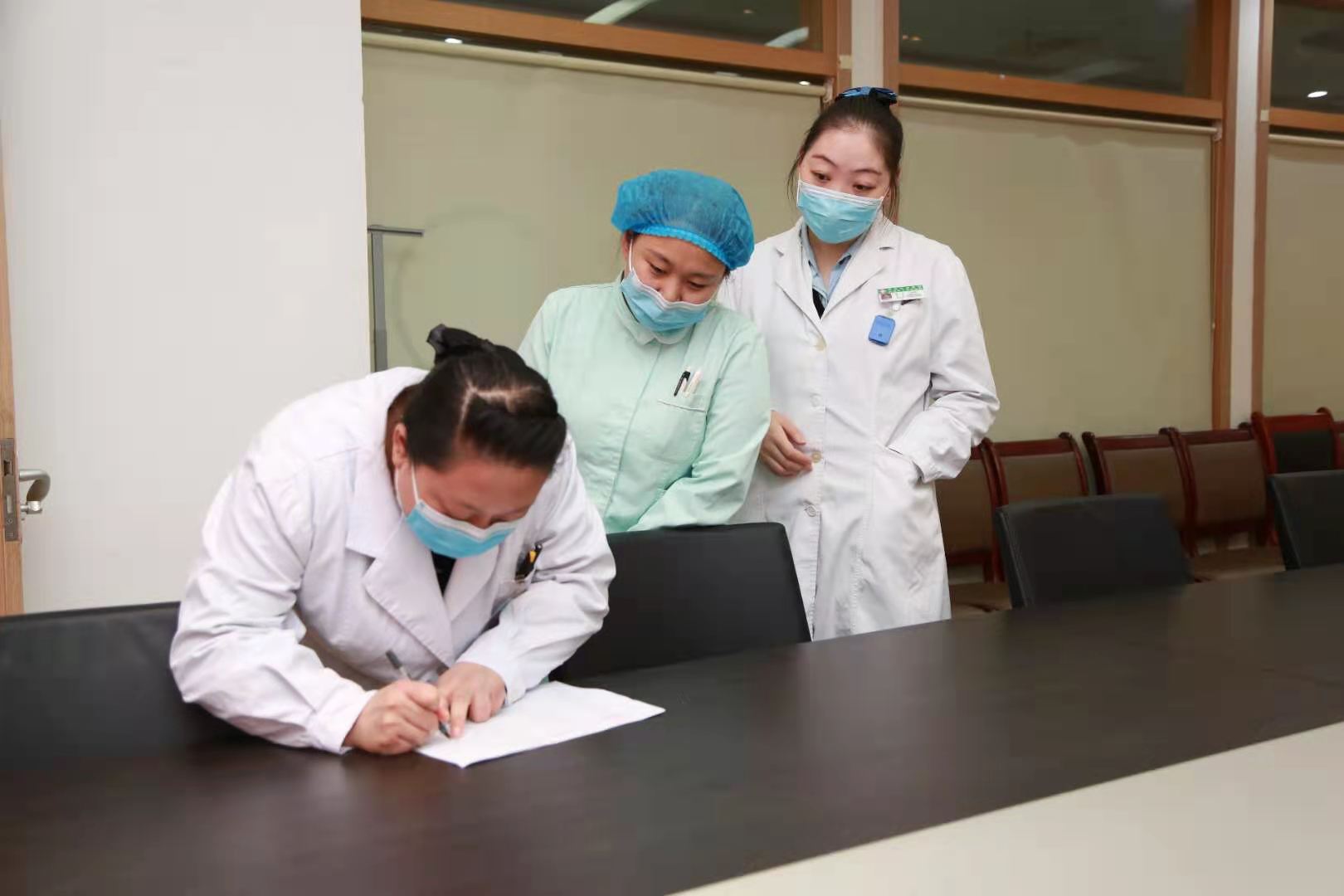 图四.jpg 图四.jpg