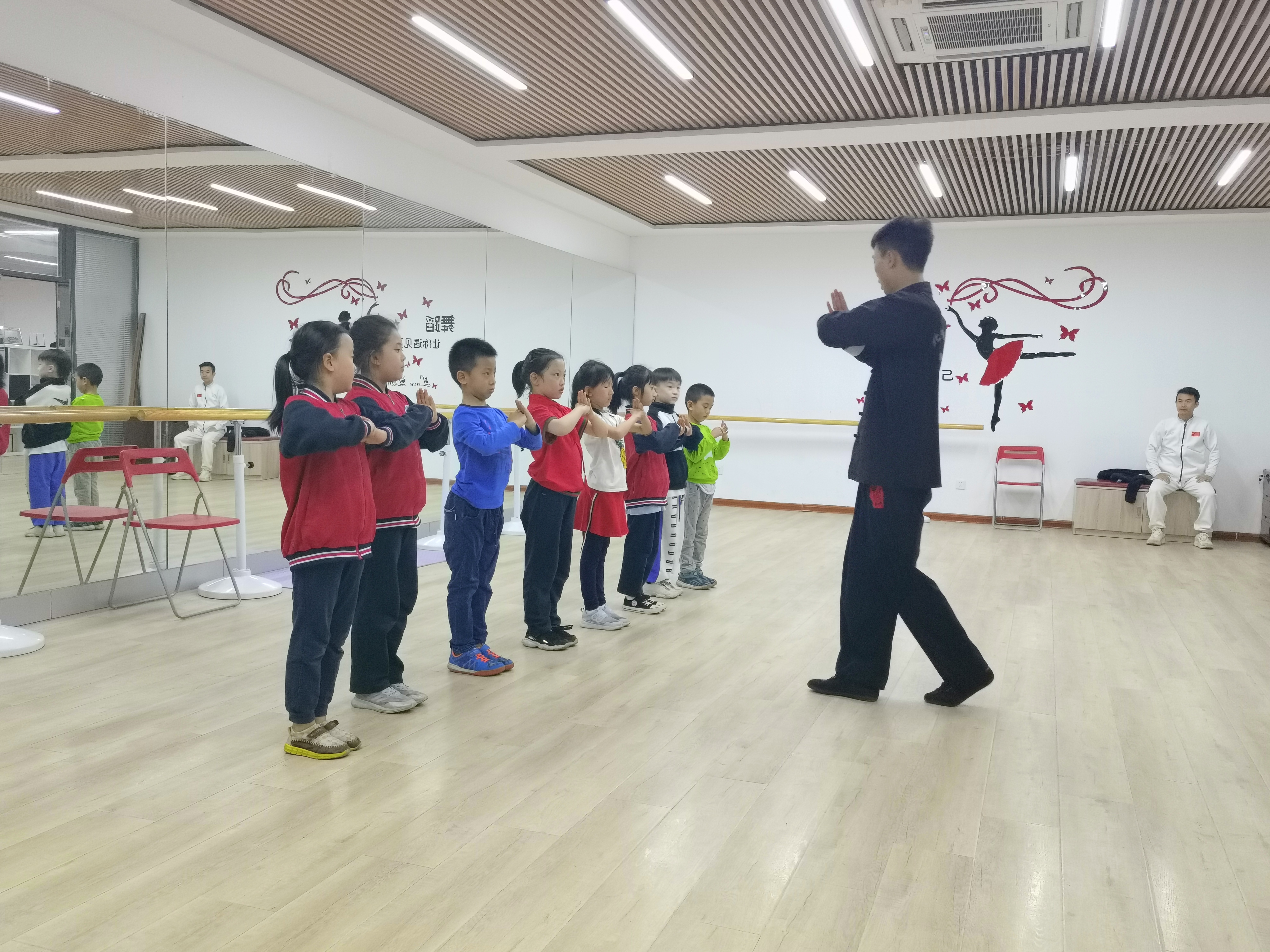 微信图片_20210514155614.jpg 微信图片_20210514155614.jpg