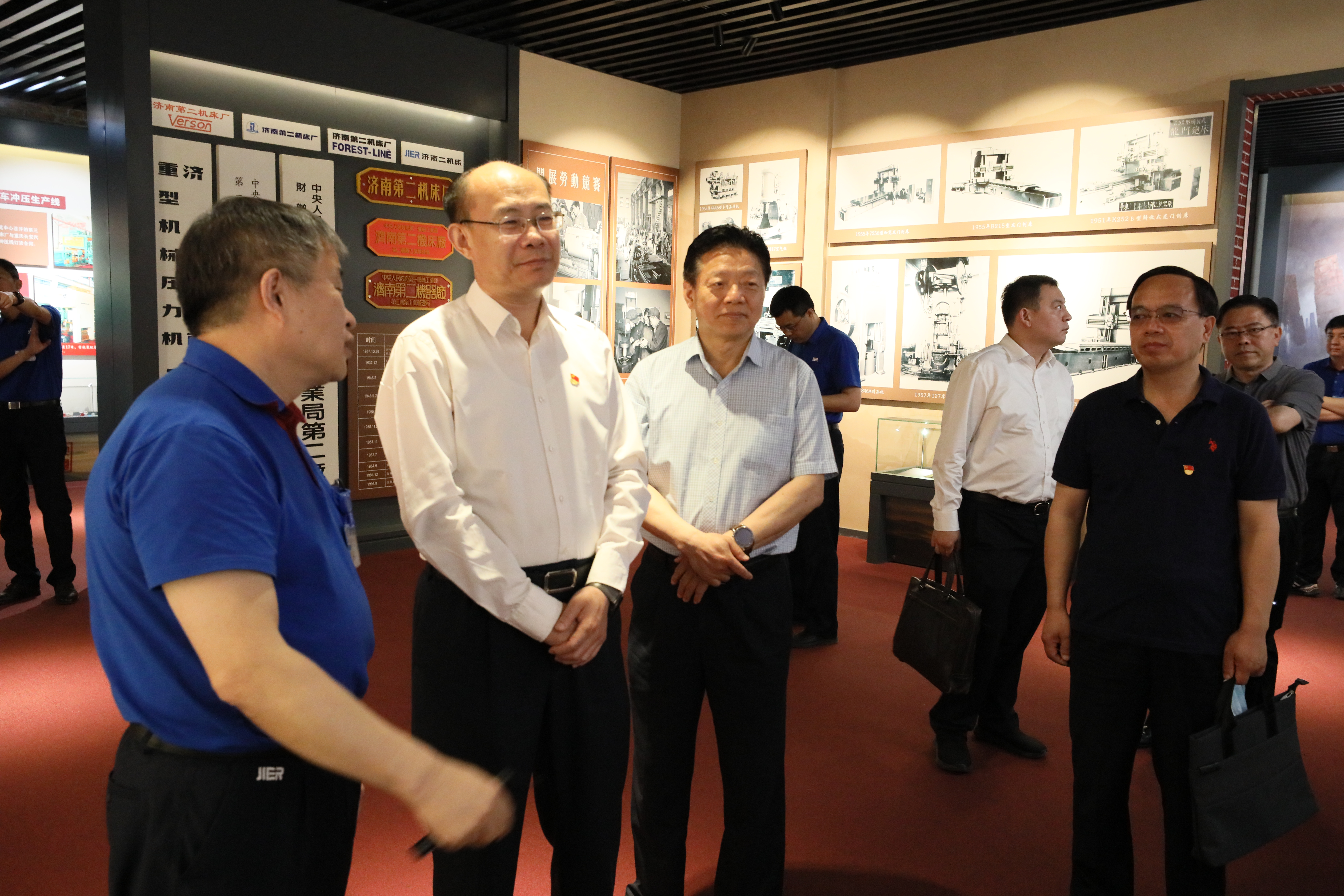 fc36b28073047804f28a70801a6b604d.jpg fc36b28073047804f28a70801a6b604d.jpg