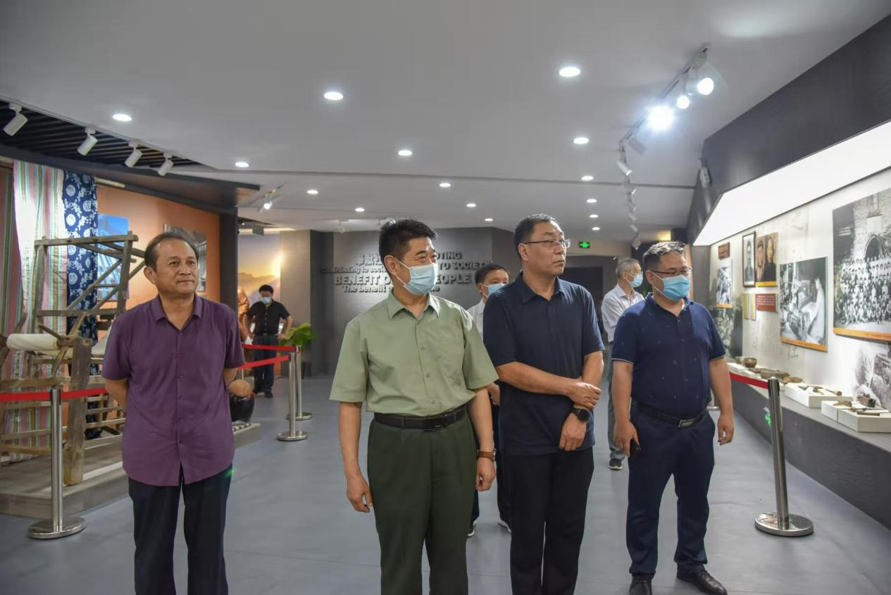 图片2.png 图片2.png