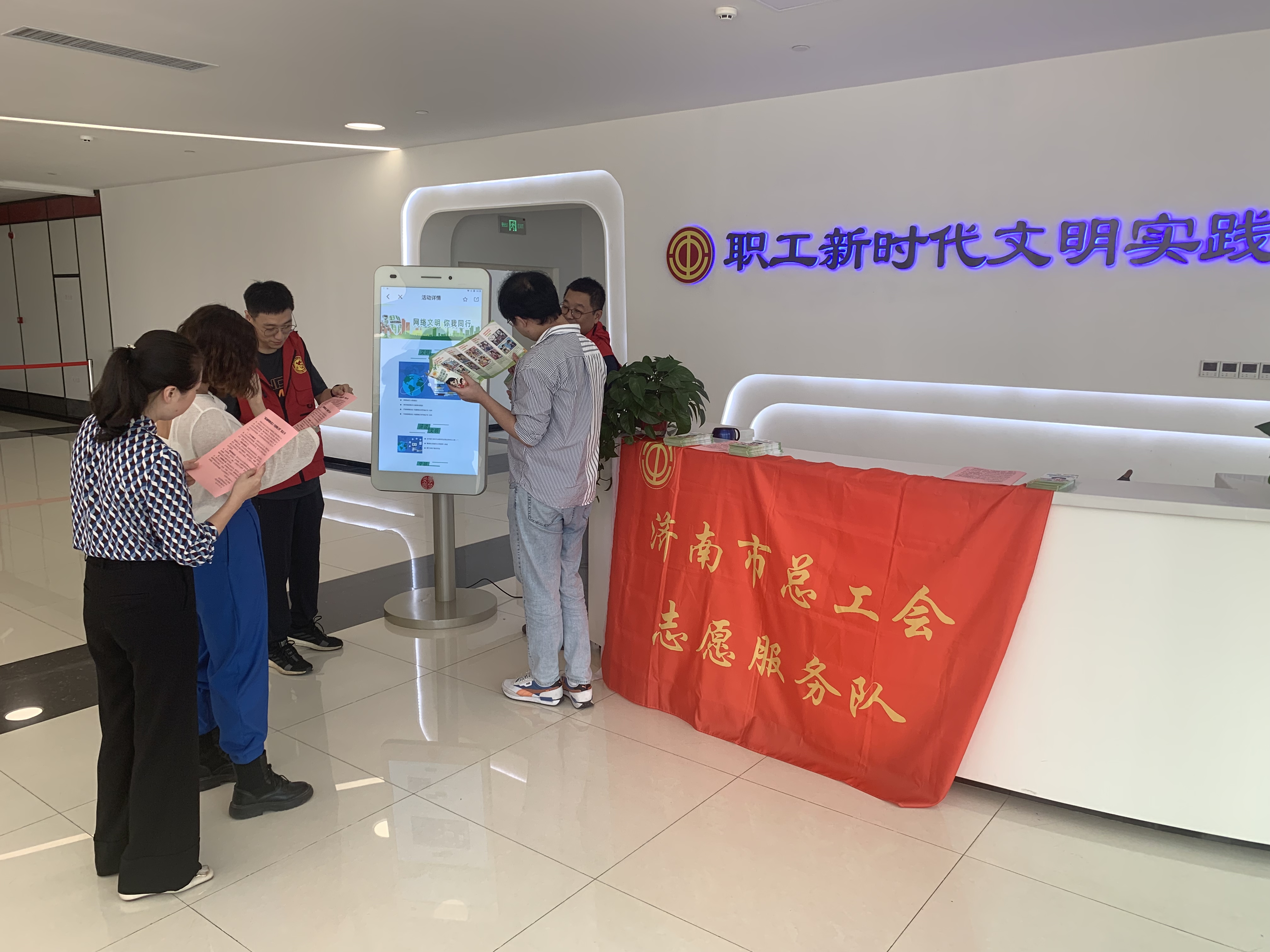 8231a3eee4102da6f6c8926198acfffe.jpg 8231a3eee4102da6f6c8926198acfffe.jpg