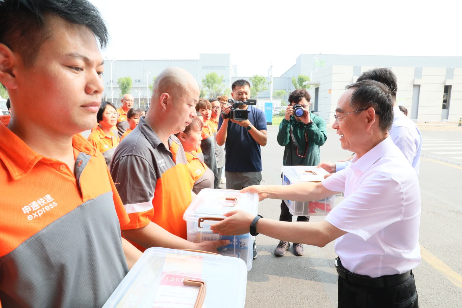 1689902354171018.jpg 1689902354171018.jpg