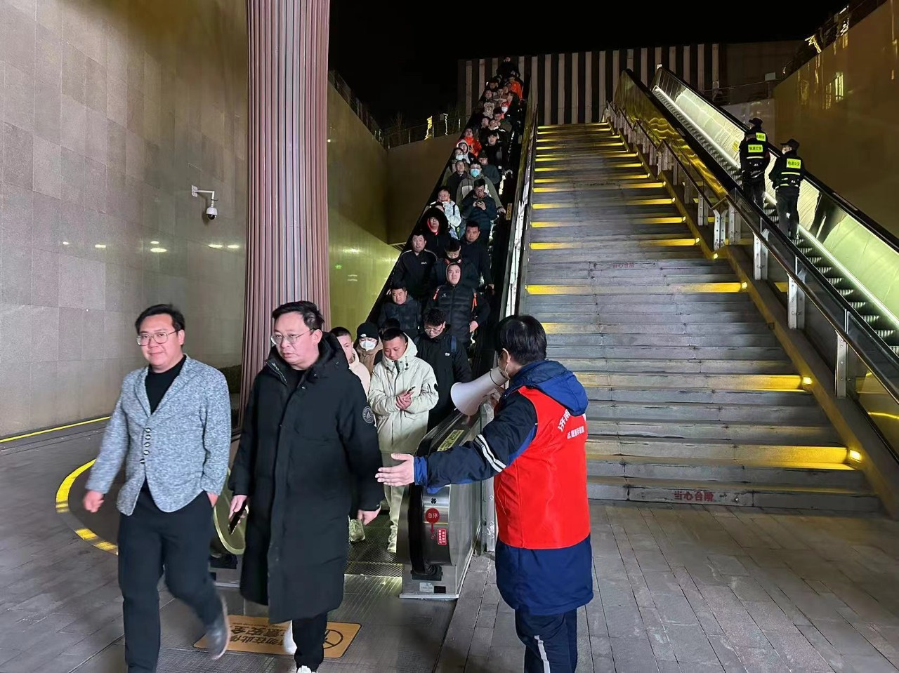 1709802511176483.png 1709802511176483.png