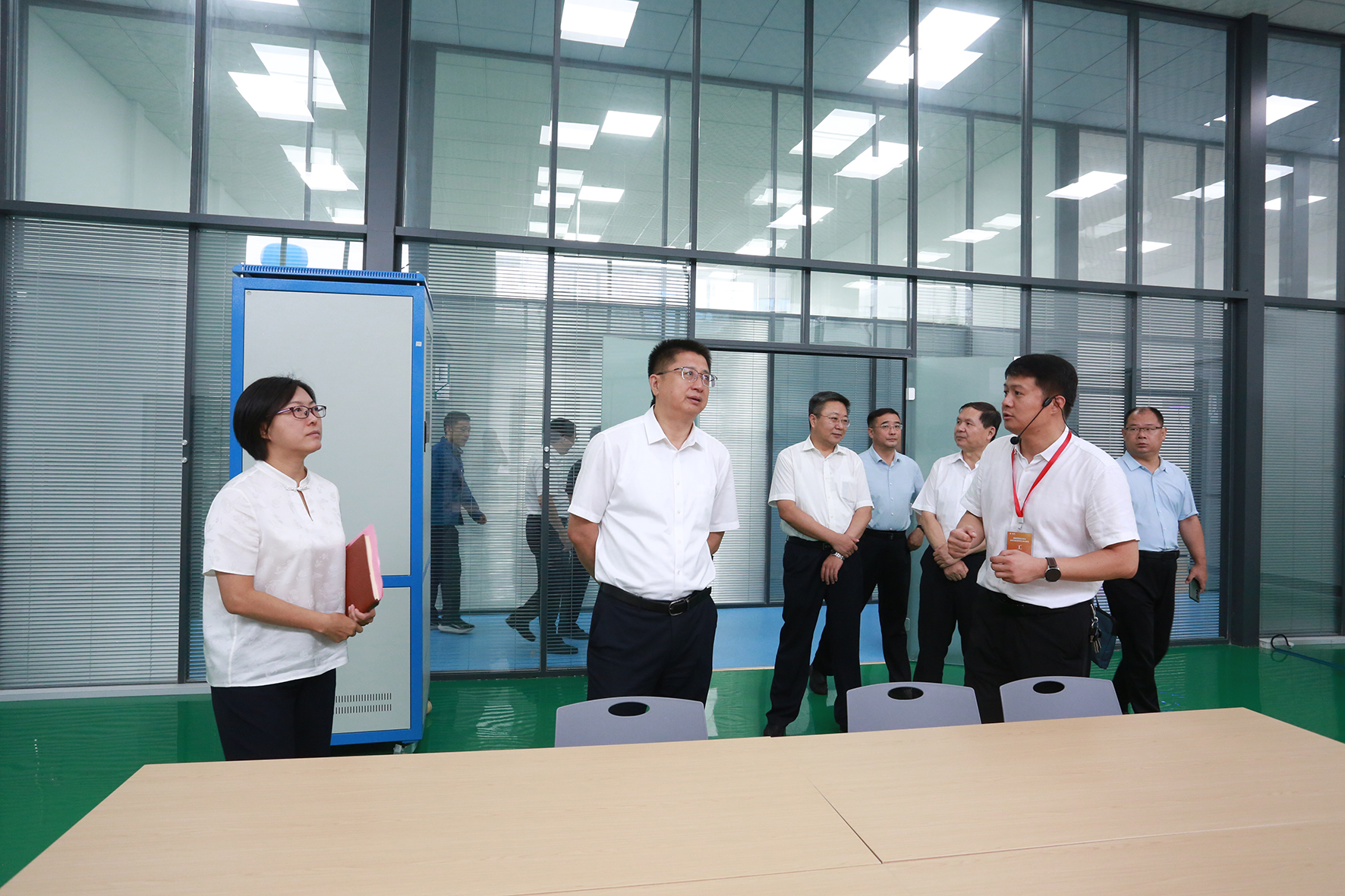 1722142430450176.jpg 12.jpg