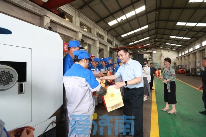 1722501693565317.jpg 1722501693565317.jpg