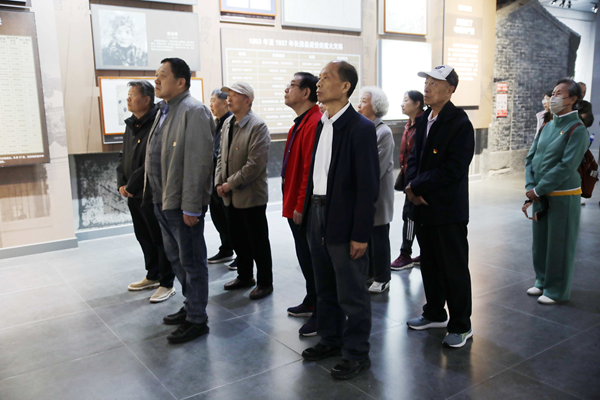 1744362042272077.png 图片1.png