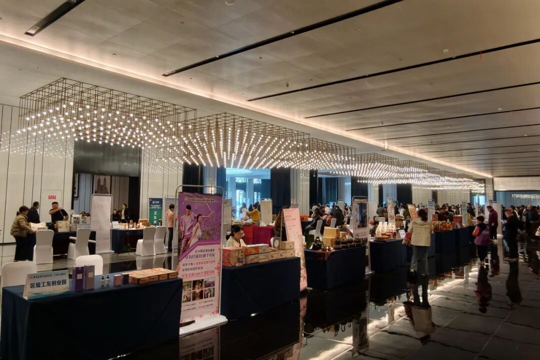 1762157264231105.jpg 1762157264231105.jpg