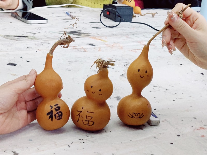 1773217502975937.jpg 三八4.jpg